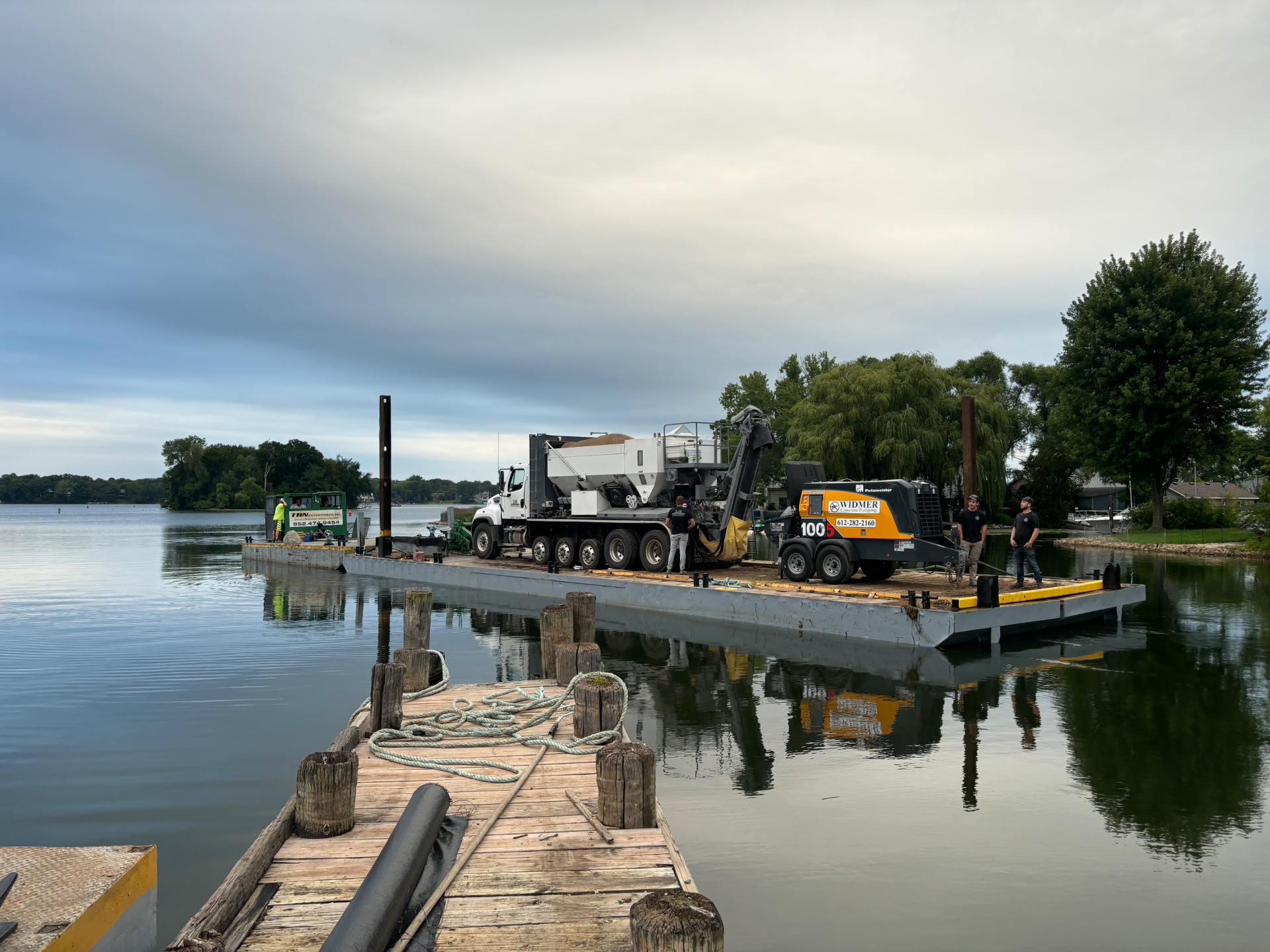 Barge-Mounted Pump